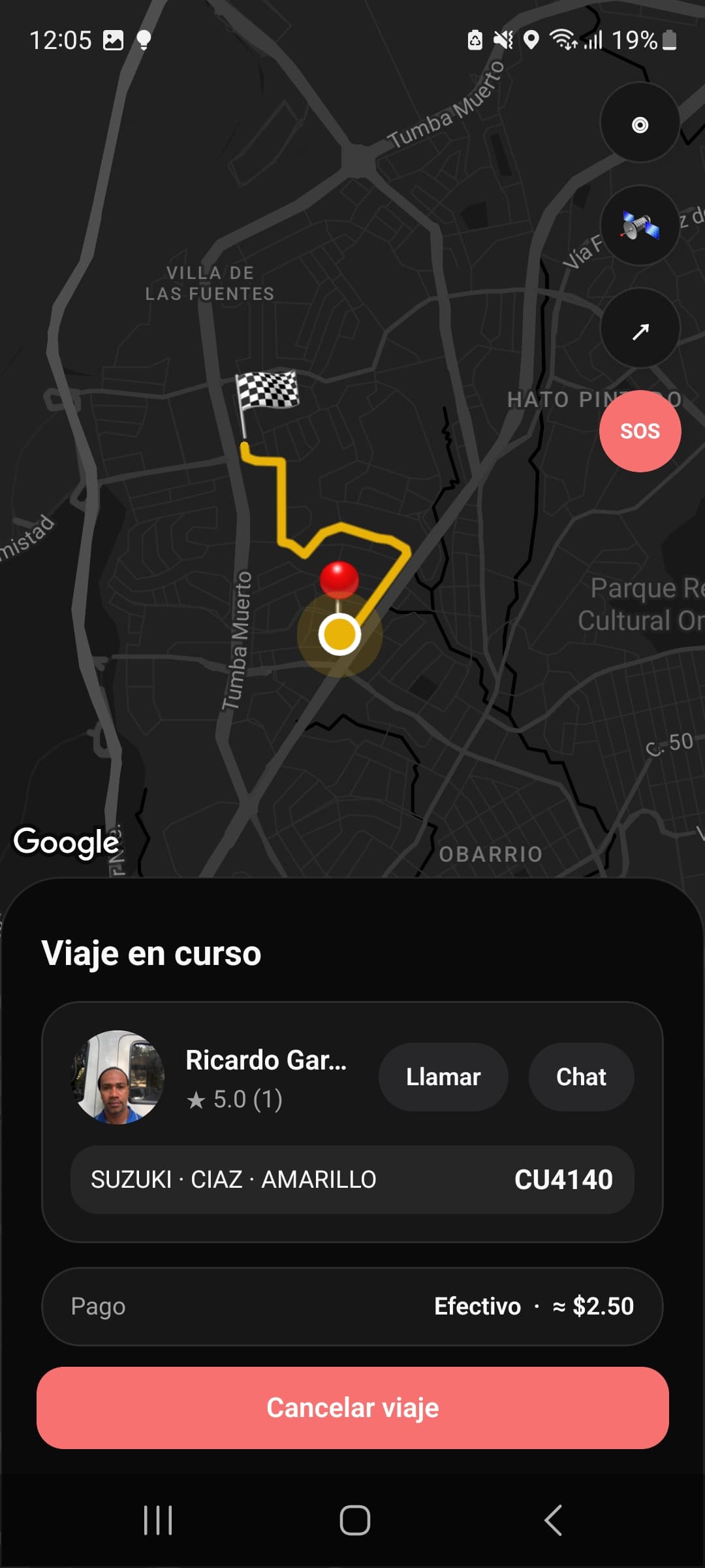 Pantalla de Alco Pasajero durante el viaje: el recorrido trazado en el mapa desde el punto de recogida hasta la bandera del destino, con el nombre del conductor, el vehículo, la placa y el total estimado.